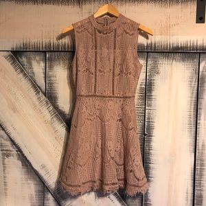 Lace BB Dakota Dress